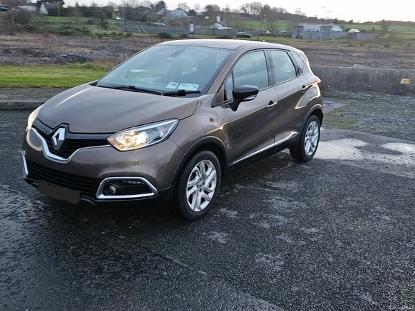 Renault Captur Hatchback, Diesel, 2015, Brown