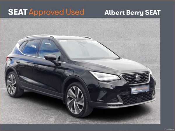 SEAT Arona Hatchback, Petrol, 2022, Black