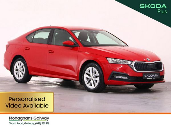 Skoda Octavia Hatchback, Diesel, 2022, Red