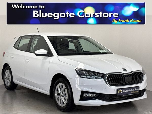 Skoda Fabia Hatchback, Petrol, 2025, White