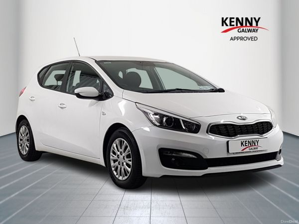 Kia Ceed Hatchback, Diesel, 2017, White