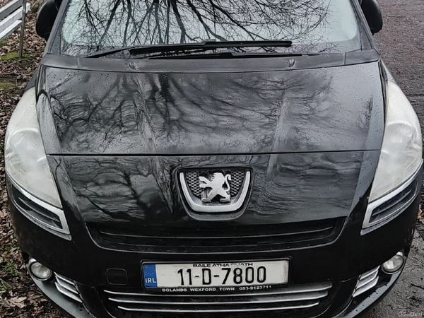 Peugeot 5008 MPV, Diesel, 2011, Black