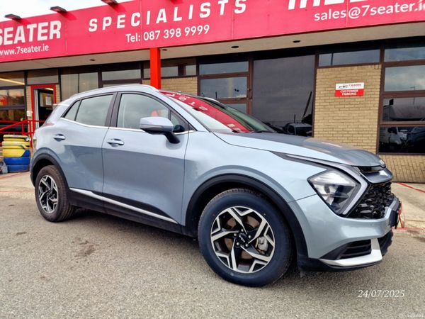 Kia Sportage MPV, Diesel Hybrid, 2023, Grey