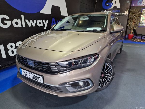 Fiat Tipo Hatchback, Petrol, 2021, Beige