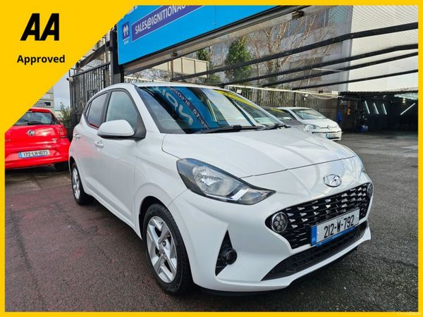 Hyundai i10 Hatchback, Petrol, 2021, White