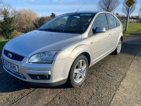 Ford Focus Hatchback, Petrol, 2008, Silver