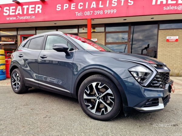 Kia Sportage MPV, Diesel, 2022, Grey