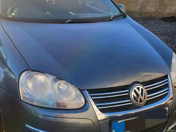 Volkswagen Jetta Saloon, Petrol, 2008, Grey