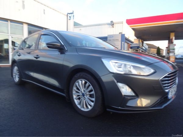 Ford Focus Hatchback, Diesel, 2019, Grey