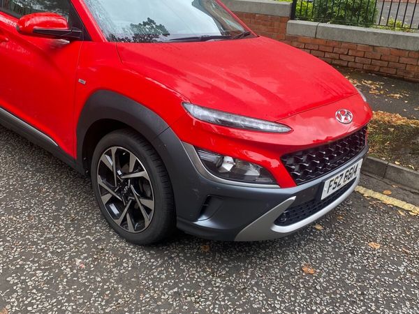 Hyundai KONA Hatchback, Petrol Hybrid, 2021, Red