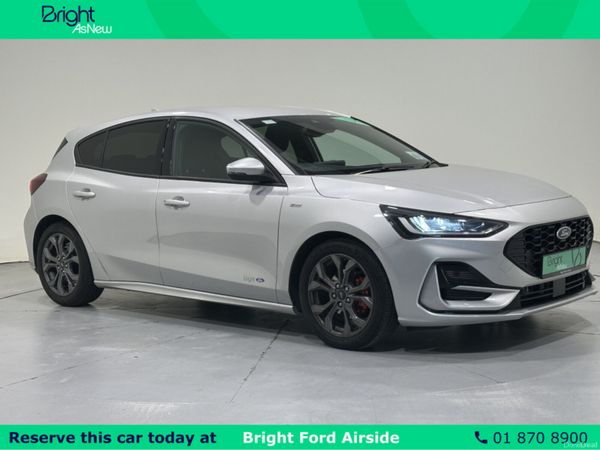 Ford Focus Hatchback, Petrol Hybrid, 2025, Grey