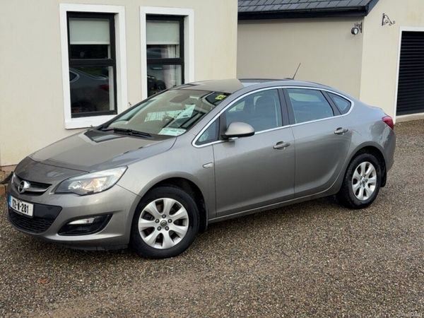 Opel Astra Saloon, Diesel, 2017, Grey
