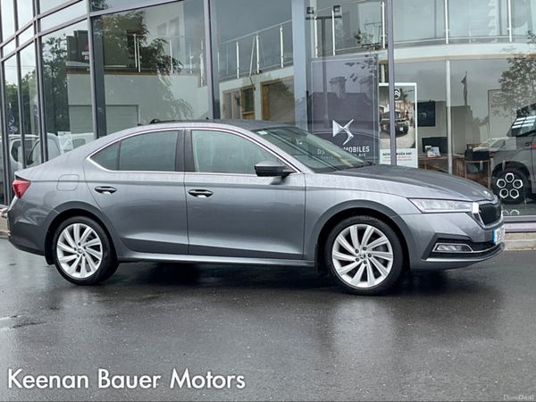Skoda Octavia Saloon, Petrol, 2024, Grey