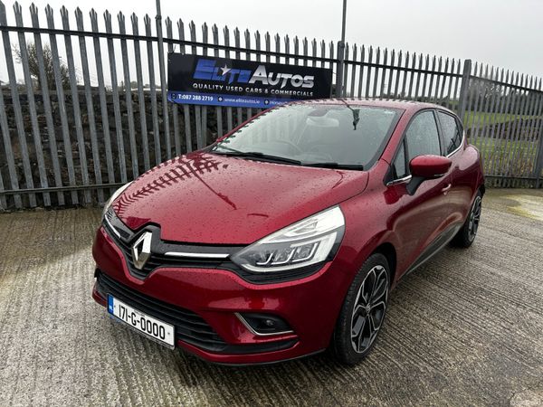 Renault Clio Hatchback, Petrol, 2017, Red