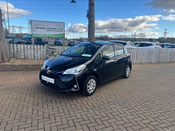 Toyota Yaris Hatchback, Petrol, 2019, Black