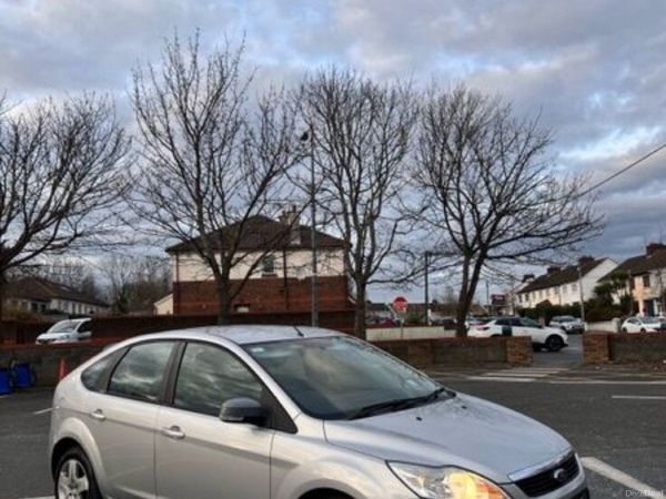 Ford Focus Hatchback, Diesel, 2009, Silver