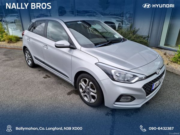 Hyundai i20 Hatchback, Petrol, 2019, Grey