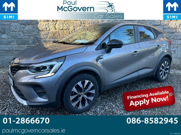 Renault Captur Hatchback, Petrol, 2023, Grey