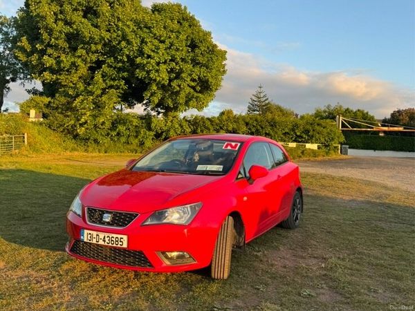 SEAT Ibiza Hatchback, Petrol, 2013, Red