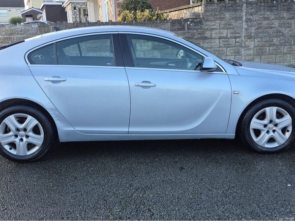 Vauxhall Insignia Hatchback, Diesel, 2013, Silver