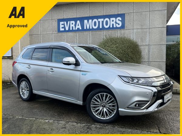 Mitsubishi Outlander SUV, Petrol Plug-in Hybrid, 2019, Silver