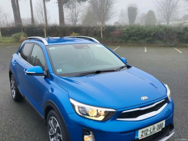 Kia Stonic Estate/Jeep, Petrol, 2021, Blue