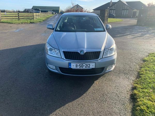 Skoda Octavia Hatchback, Diesel, 2011, Blue