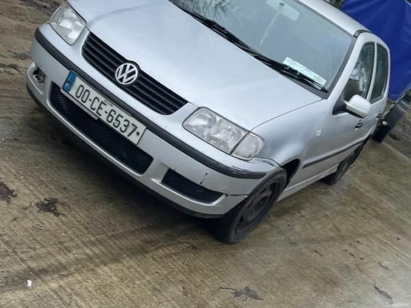 Volkswagen Polo Hatchback, Diesel, 2000, Silver