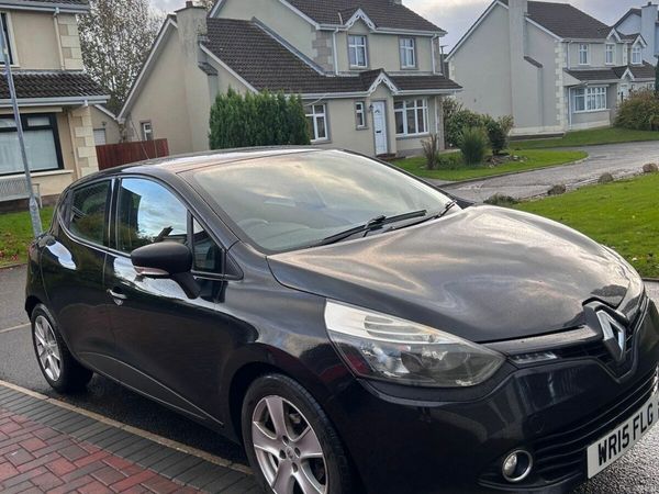 Renault Clio Hatchback, Diesel, 2015, Black