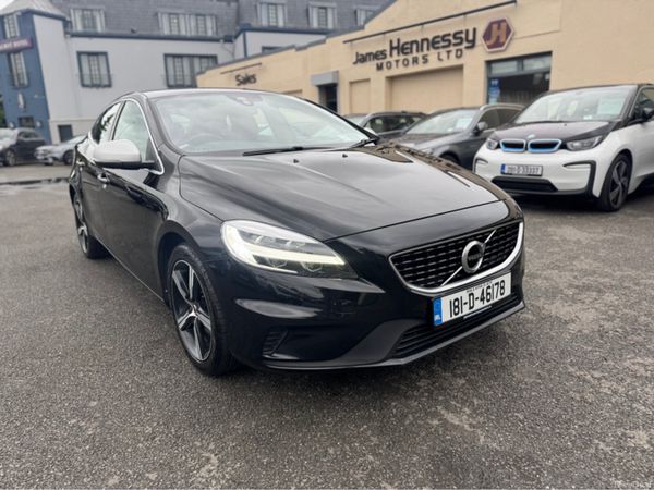 Volvo V40 Hatchback, Petrol, 2018, Black