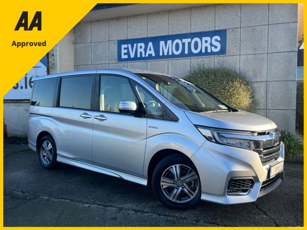 Honda Stepwagon MPV, Petrol Hybrid, 2018, Silver