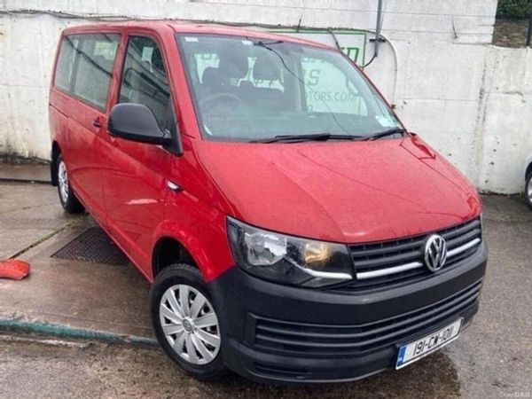 Volkswagen Caravelle MPV, Diesel, 2019, Red