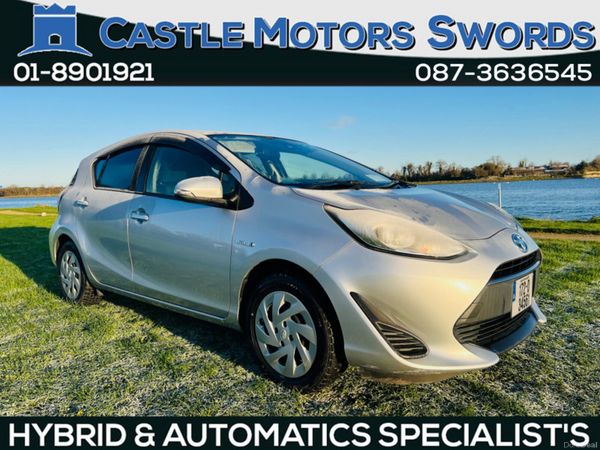 Toyota Aqua Hatchback, Petrol Hybrid, 2017, Silver