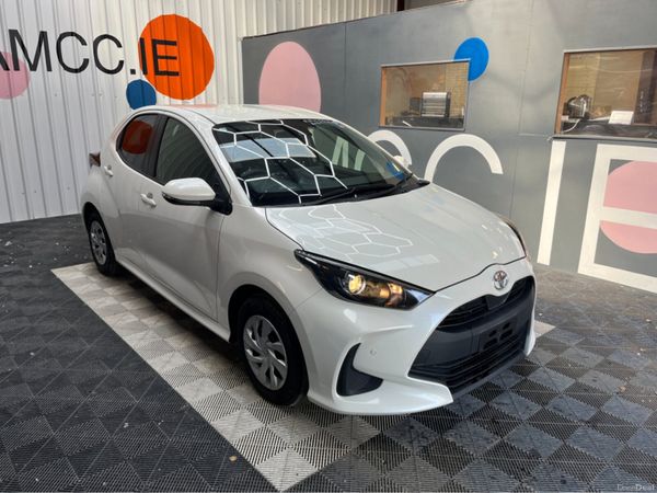 Toyota Yaris Hatchback, Petrol, 2020, White