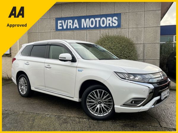Mitsubishi Outlander SUV, Petrol Plug-in Hybrid, 2020, White