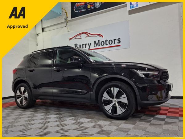 Volvo XC40 SUV, Petrol Hybrid, 2023, Black