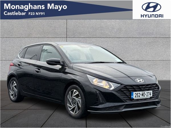 Hyundai i20 Hatchback, Petrol, 2025, Black