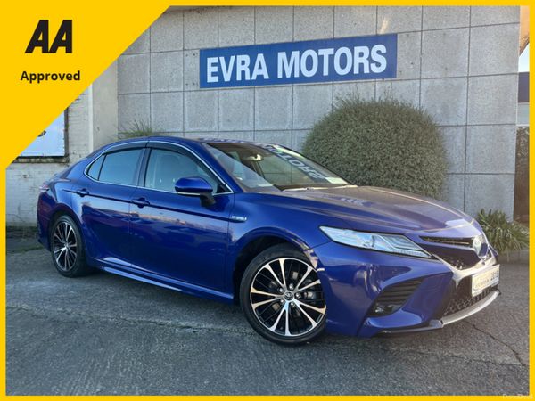 Toyota Camry Saloon, Petrol Hybrid, 2019, Blue