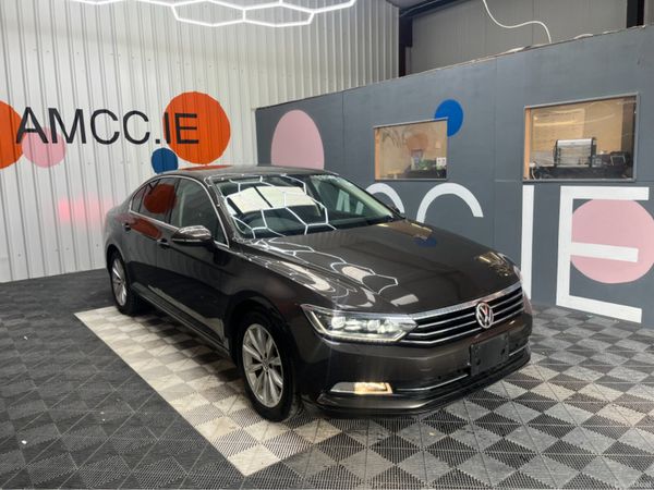Volkswagen Passat Saloon, Petrol, 2016, Brown