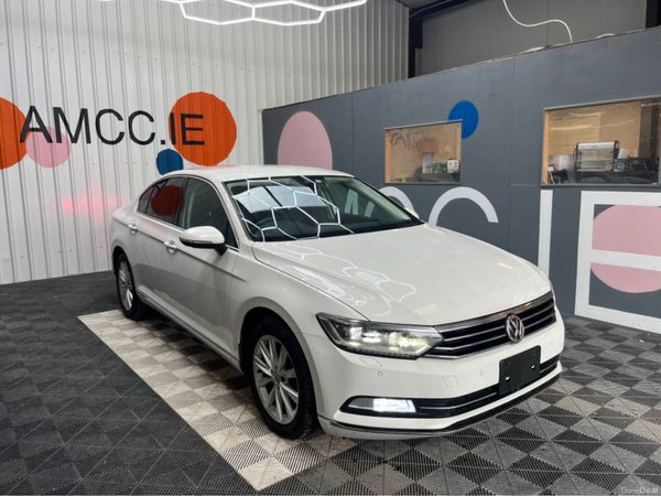 Volkswagen Passat Saloon, Diesel, 2018, White