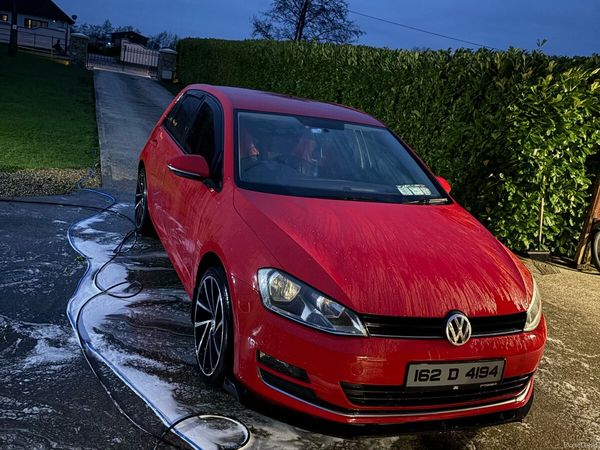Volkswagen Golf Estate, Diesel, 2016, Red