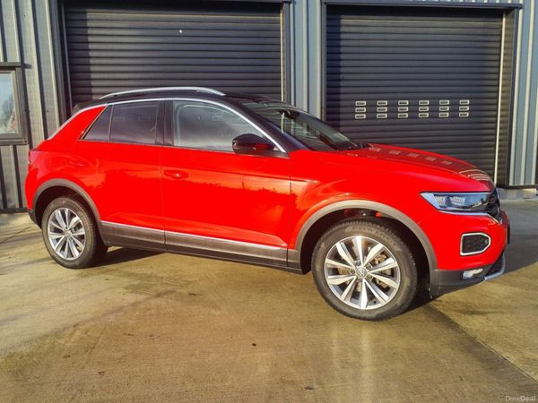 Volkswagen T-Roc Hatchback, Diesel, 2020, Red