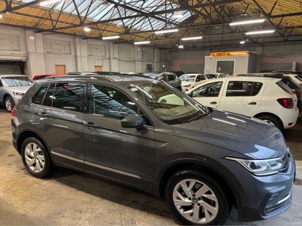 Volkswagen Tiguan Estate, Petrol Plug-in Hybrid, 2022, Grey