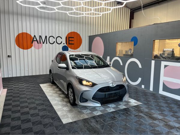 Toyota Yaris Hatchback, Petrol, 2021, Silver