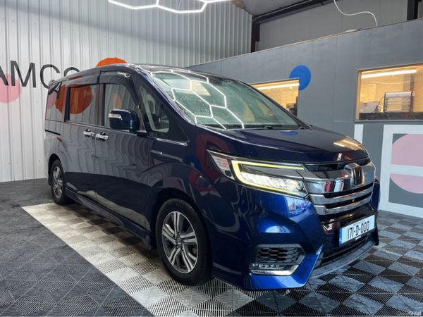 Honda Stepwagon MPV, Petrol, 2017, Blue