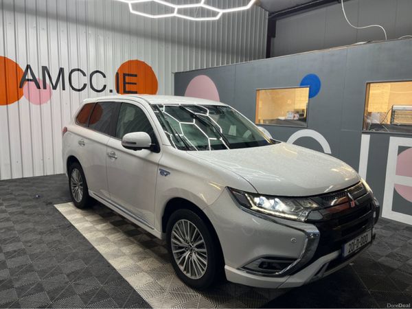 Mitsubishi Outlander SUV, Petrol Plug-in Hybrid, 2020, White
