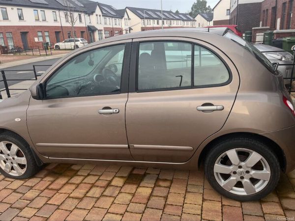 Nissan Micra Hatchback, Petrol, 2010, Gold