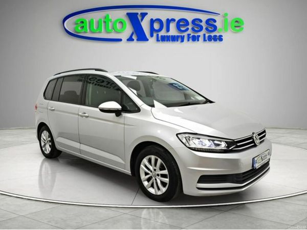 Volkswagen Touran MPV, Petrol, 2016, Silver