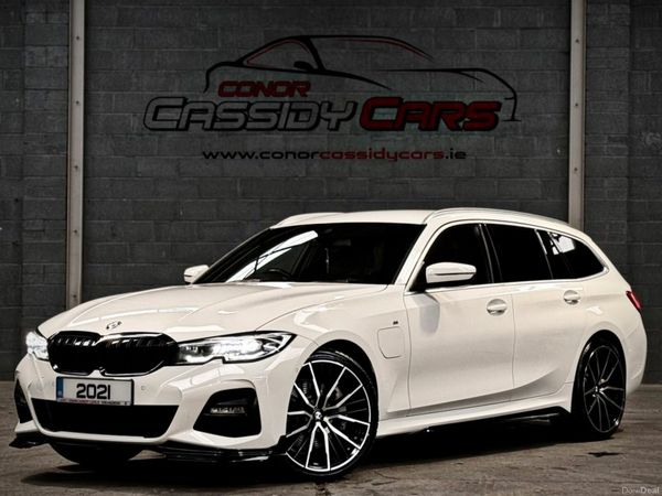 BMW 3-Series Estate, Petrol Hybrid, 2021, White