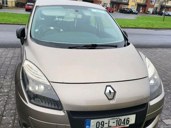 Renault Scenic MPV, Diesel, 2009, Gold